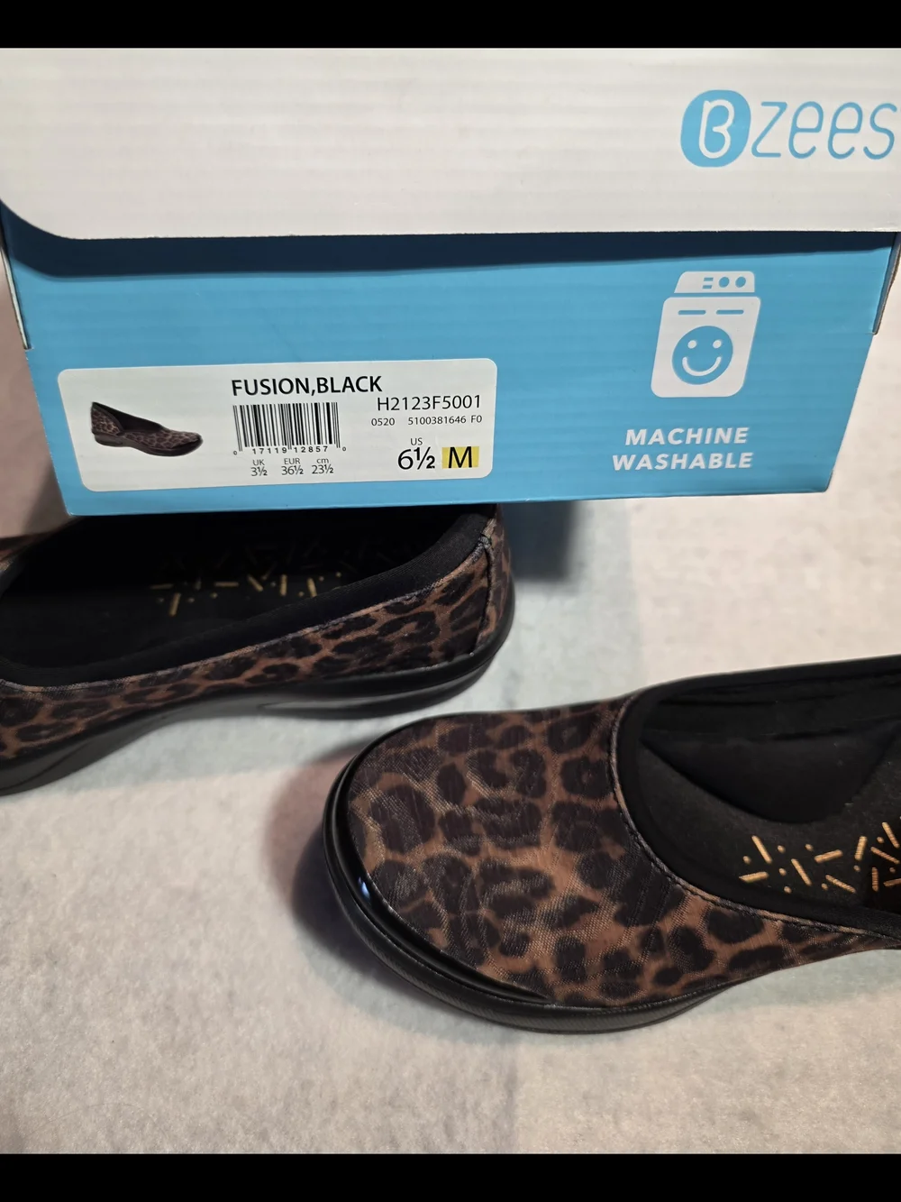Bzees Women's Leopard Print Slip-On Flats - Brown/Black